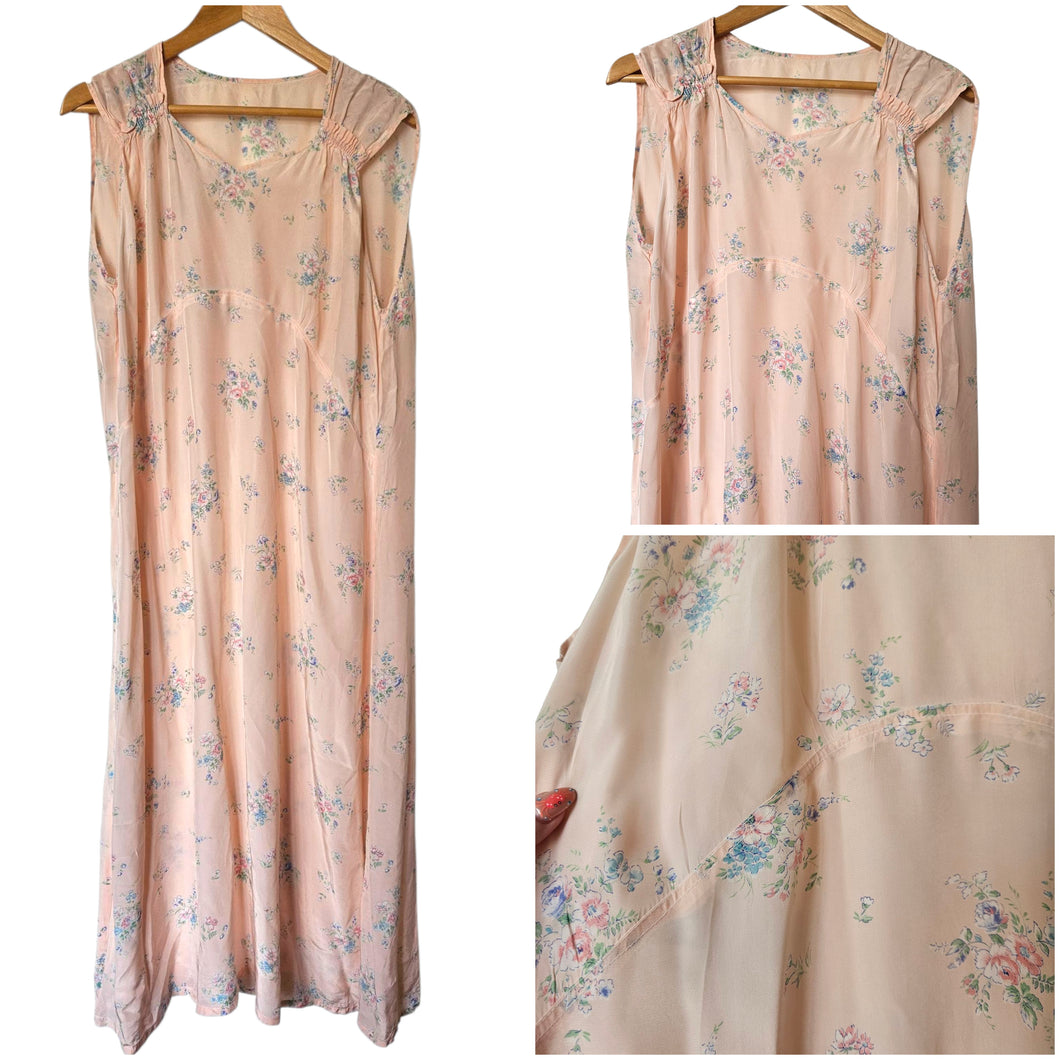 1940s Pink Floral Nightdress