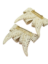 Load image into Gallery viewer, 1940s Celluloid Cream Bow Brooch Set
