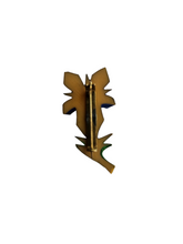 Load image into Gallery viewer, 1940s Carved Bakelite? Alpine Flower Brooch
