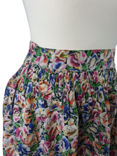 Load image into Gallery viewer, 1940s Sweetpea Floral Print Skirt With Shirred Waist
