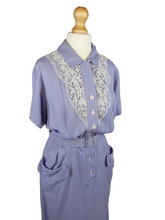 Load image into Gallery viewer, 1940s Lilac Cotton Dress With Lace Detail, Pockets and Original Belt
