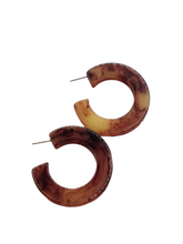 Load image into Gallery viewer, 1940s Dark Rhubarb and Custard Bakelite Hoop Earrings
