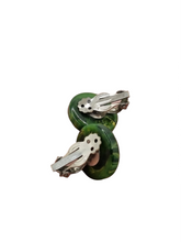 Load image into Gallery viewer, 1940s Green/Yellow Marbled Bakelite Earrings
