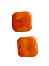 Load image into Gallery viewer, 1940s/1950s Bright Tequila Sunrise Bakelite Square Earrings
