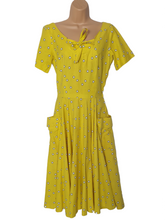 Load image into Gallery viewer, 1950s Rare Horrockses Yellow, Black and White Spotty Print Dress
