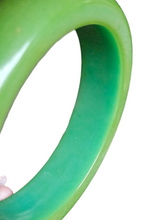 Load image into Gallery viewer, 1940s Chunky Bluey Green Bakelite Bangle
