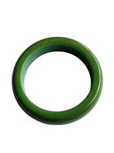 Load image into Gallery viewer, 1940s Chunky Bluey Green Bakelite Bangle
