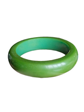 Load image into Gallery viewer, 1940s Chunky Bluey Green Bakelite Bangle
