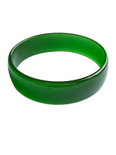 Load image into Gallery viewer, 1940s Thin Kelly Green Bakelite Bangle
