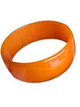 Load image into Gallery viewer, 1940s Orange Marbled Thin Bakelite Bangle
