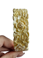 Load image into Gallery viewer, 1940s Pearly Cream and Pastel Celluloid Bangle
