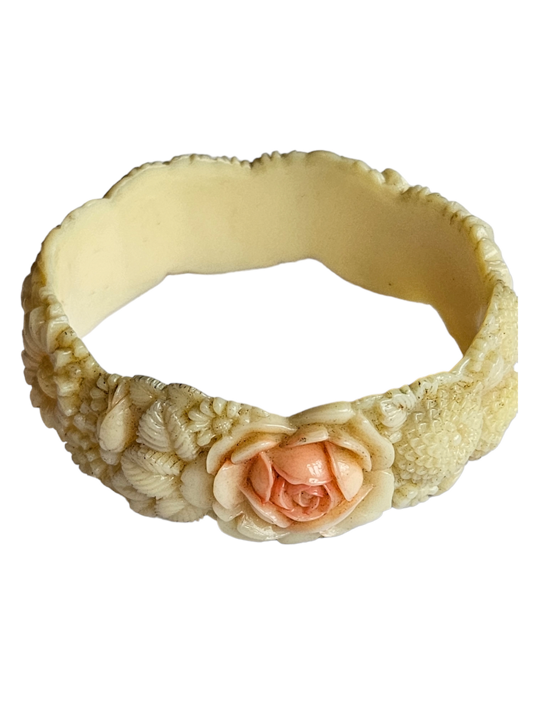 1940s Cream and Pink Flower Celluloid Bangle