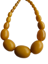 Load image into Gallery viewer, 1940s Chunky Galalith Necklace
