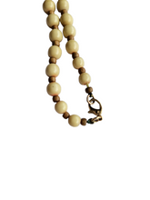 Load image into Gallery viewer, 1940s Pink and Beige Celluloid/Galalith Necklace
