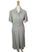 Load image into Gallery viewer, 1940s Dove Grey Pleated Dress
