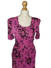 Load image into Gallery viewer, 1940s Hot Pink and Black Bouquet Print Rayon Jersey Dress
