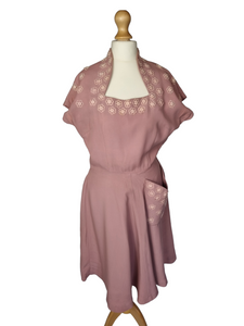 1940s Dusky Pink Dress With Daisies