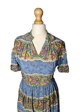 Load image into Gallery viewer, 1940s Sky Blue and Multicoloured Paisle Print Dress With Amazing Collar
