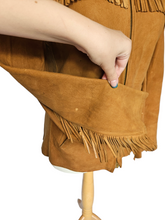 Load image into Gallery viewer, 1940s/1950s Tan Chamois Leather Western Tassel Jacket
