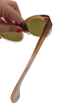 Load image into Gallery viewer, Late 1940s Early 1950s Brown and Beige Ombre Sunglasses
