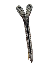 Load image into Gallery viewer, 1930s Art Deco Black Heart Shaped Hat Flash
