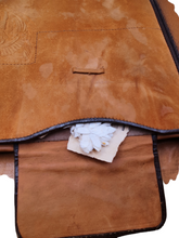 Load image into Gallery viewer, 1930s/1940s Egyptian Tourist Bag With Matching Purse
