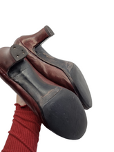 Load image into Gallery viewer, 1940s Oxblood Dark Red Leather Court Shoes
