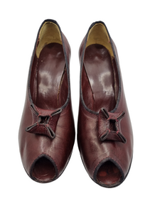 1940s Oxblood Dark Red Leather Court Shoes