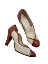 Load image into Gallery viewer, 1940s Tan Leather and Cream Mesh Scalloped Shoes
