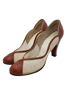 1940s Tan Leather and Cream Mesh Scalloped Shoes