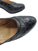 Load image into Gallery viewer, Late 1940s Black Mock Croc Court Shoes
