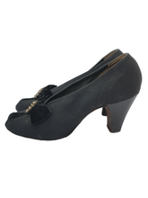 Load image into Gallery viewer, 1930s Black Canvas and Velvet Court Shoes With Diamante Embellishment and Patent Heel
