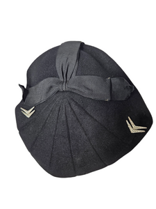 1950s Black Hat With Arrow Detail