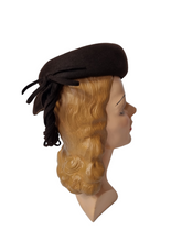 Load image into Gallery viewer, 1940s Chocolate Brown Tilt Hat With Decorative Band
