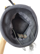 Load image into Gallery viewer, 1940s Navy Blue Felt Topper Hat With Raffia Pieces
