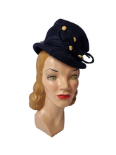 Load image into Gallery viewer, 1940s Navy Blue Felt Topper Hat With Raffia Pieces
