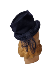 1940s Navy Blue Felt Topper Hat With Raffia Pieces