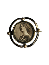Load image into Gallery viewer, Victorian/Edwardian Swivel Photo Brooch
