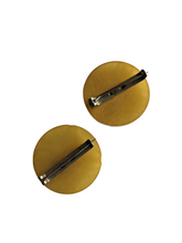 Load image into Gallery viewer, 1940s Dark Lemon Curd Galalith Set Of Brooches
