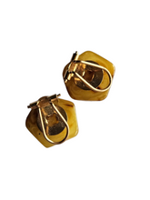 Load image into Gallery viewer, 1940s/1950s French Bakelite Star Earrings
