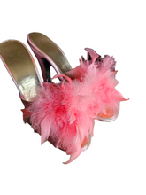 Load image into Gallery viewer, 1950s Pink Feather Satin Mules

