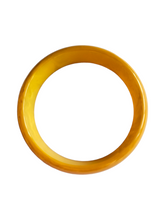 Load image into Gallery viewer, 1940s Golden Yellow Marbled Bakelite Bangle

