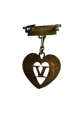 Load image into Gallery viewer, 1940s World War Two V For Victory Heart Dangle Brooch
