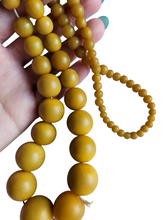 Load image into Gallery viewer, 1940s Dark Yellow/Green Galalith Necklace
