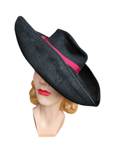 Load image into Gallery viewer, 1940s Black and Red Felt Tilt Hat
