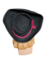 Load image into Gallery viewer, 1940s Black and Red Felt Tilt Hat
