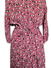 Load image into Gallery viewer, 1940s Pink, Black and White Leaf Print Crepe Dress
