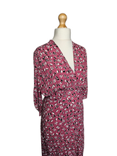 Load image into Gallery viewer, 1940s Pink, Black and White Leaf Print Crepe Dress
