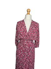 Load image into Gallery viewer, 1940s Pink, Black and White Leaf Print Crepe Dress
