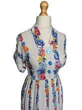 Load image into Gallery viewer, 1940s White Moygashel Dress With Multicoloured Flower Stripes
